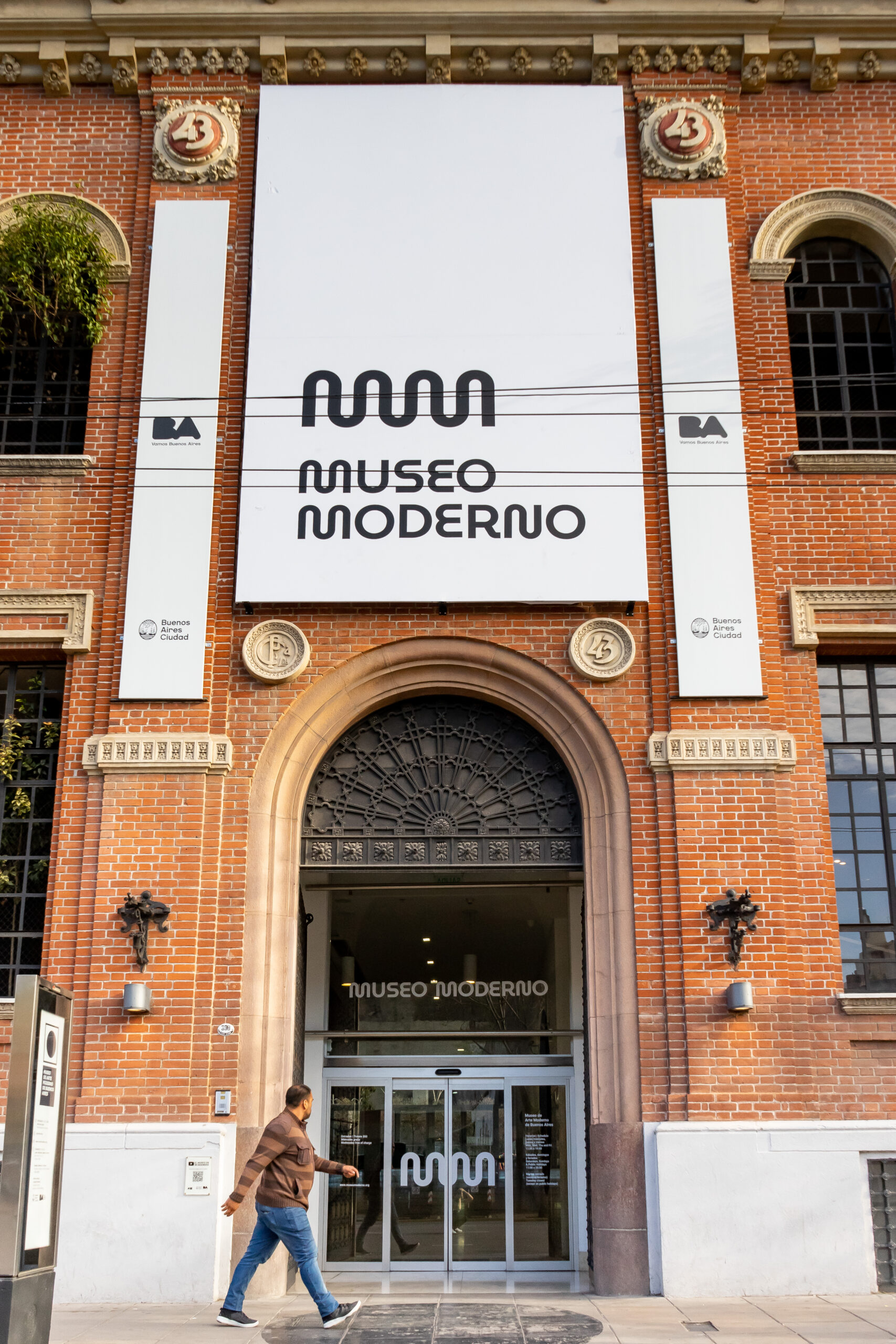 Fachada del Museo Moderno